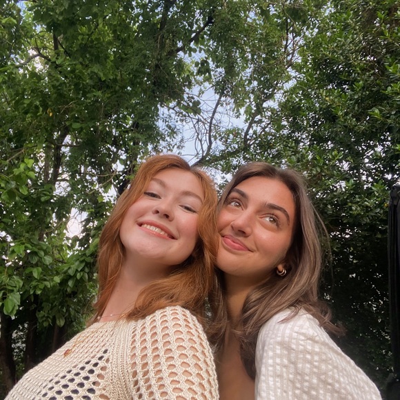 Meet your Posher, Megan - Picture 1 of 2